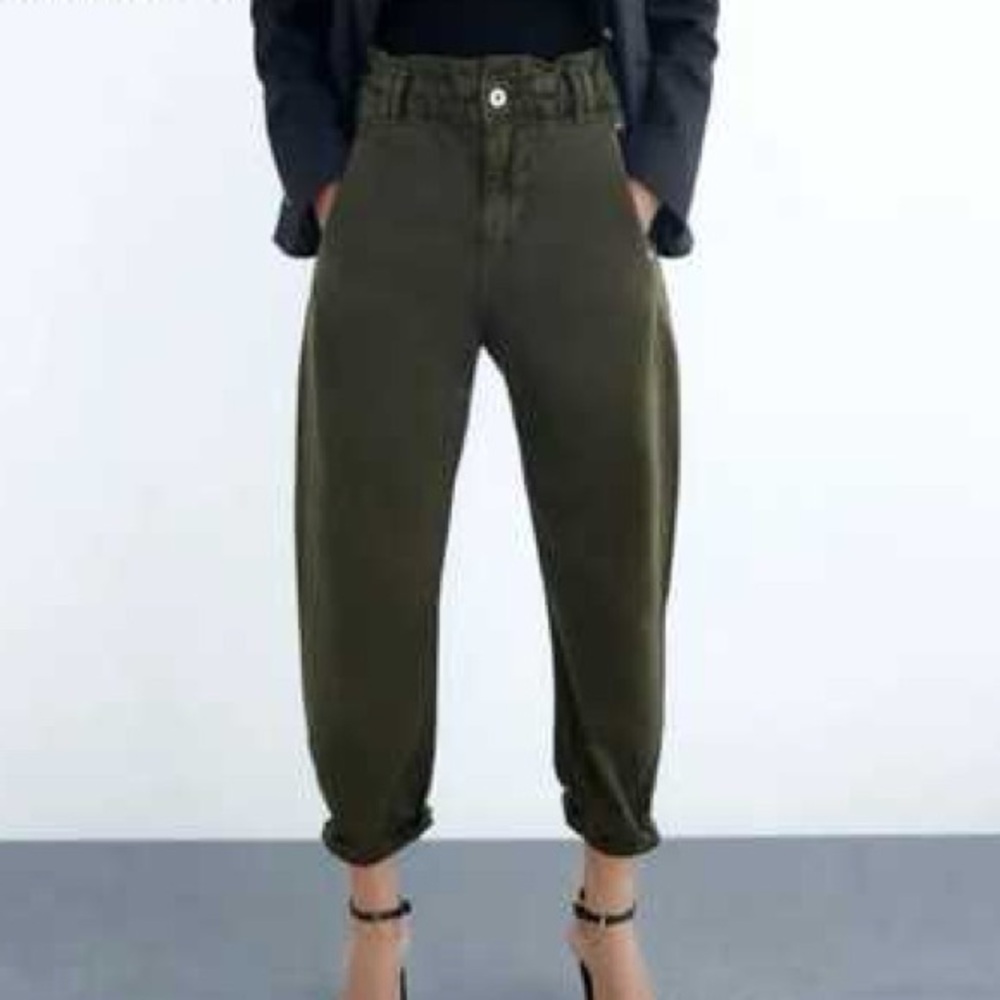 Zara Olive Army Green Paperbag Elastic High Waist Taper Leg Barrel Jeans Size 4